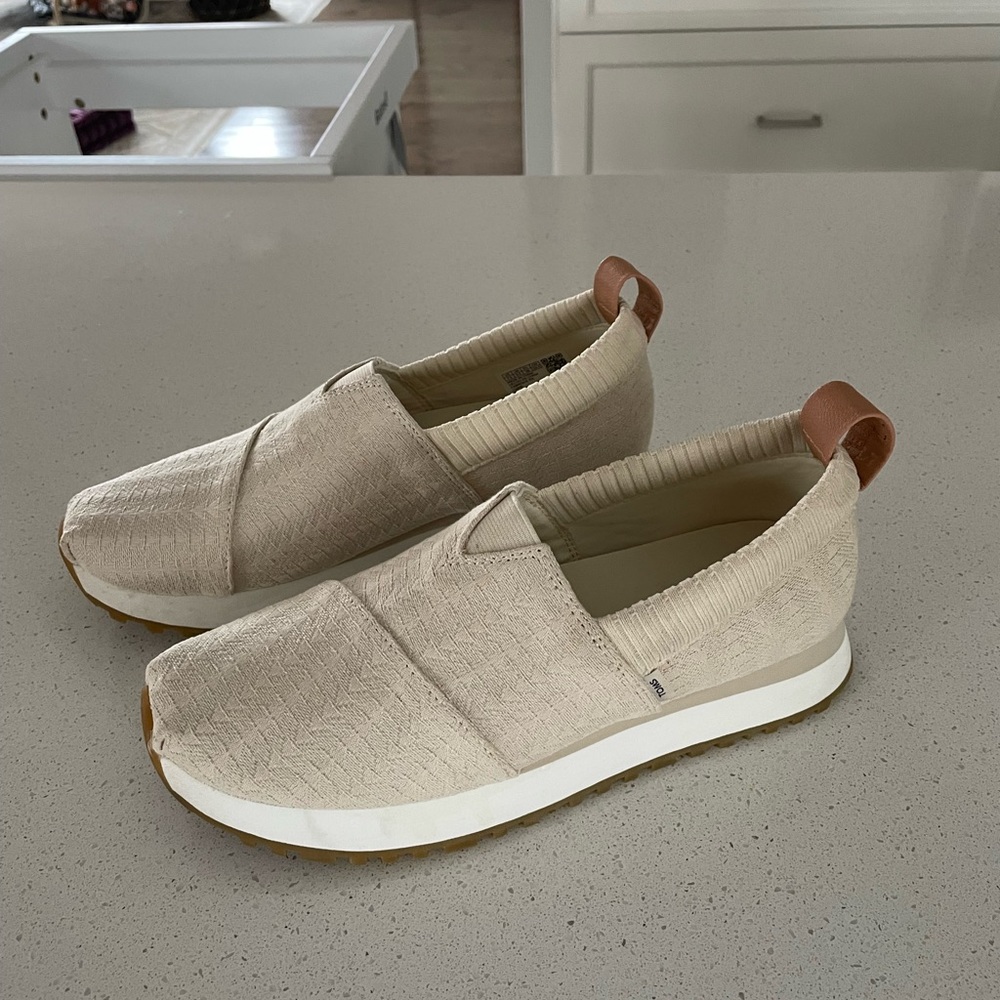 Toms Diamond Weave slip on Resident sneakers size 7.5